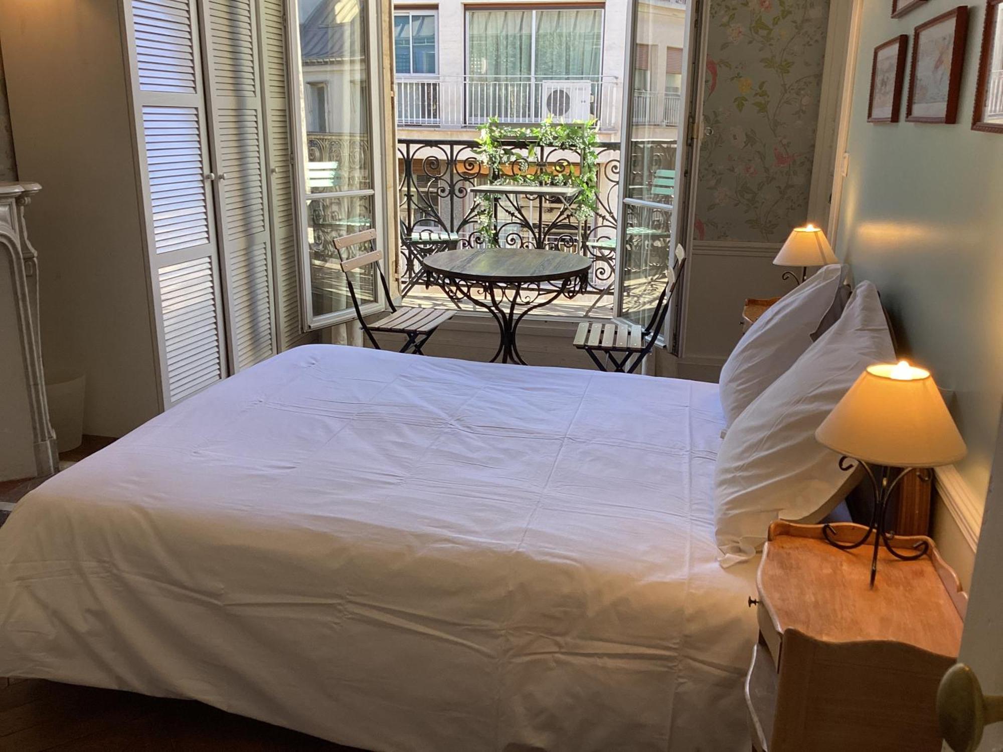 Bed And Breakfast Paris Quartier Champs-Elysees Exteriér fotografie