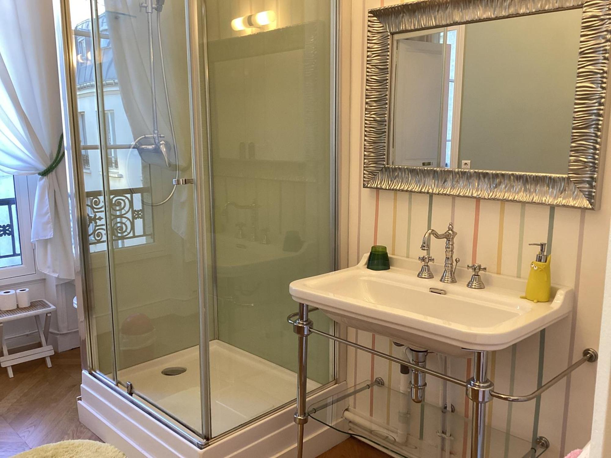 Bed And Breakfast Paris Quartier Champs-Elysees Exteriér fotografie